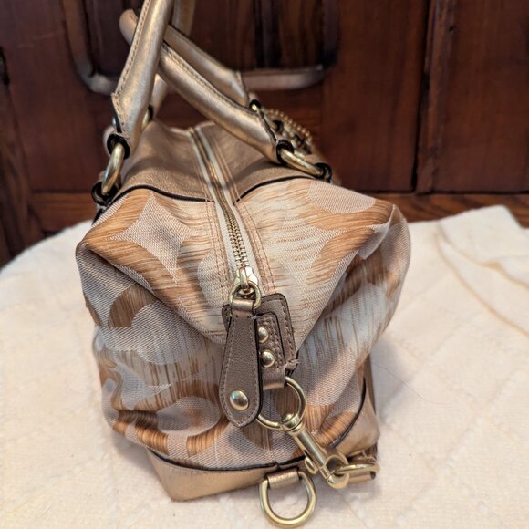 Coach Madison Audrey Signature Monogram - Picture 4 of 13